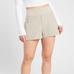 Athleta Trekkie North Short